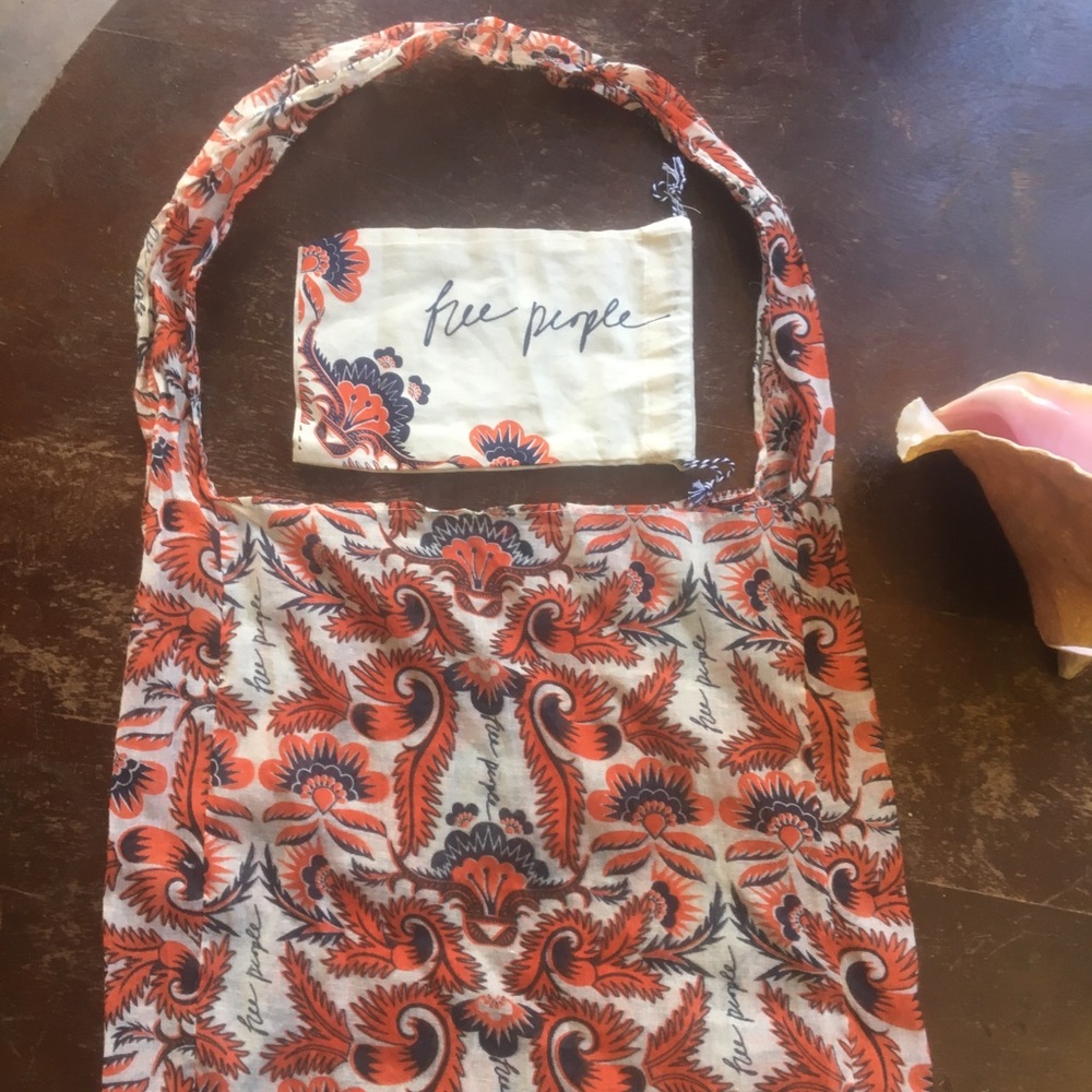 Free people tote with sun glasses case